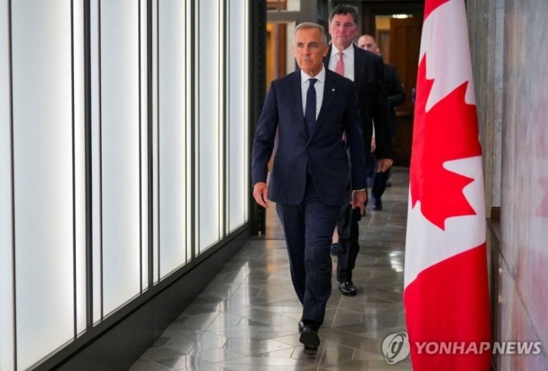 [속보]<b>캐나다</b>, 미국에 <b>보복 관세</b> 추진