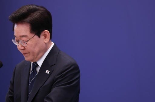 李대통령 "<b>부동산</b> 공화국 벗어나는 게 정부 과제"