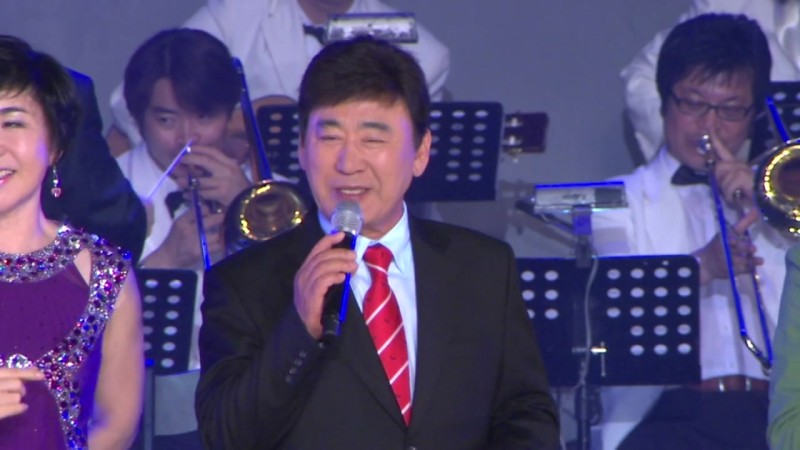 '<b>봉선화</b> 연정' 트로트 가수 <b>현철 별세</b>...향년 82세