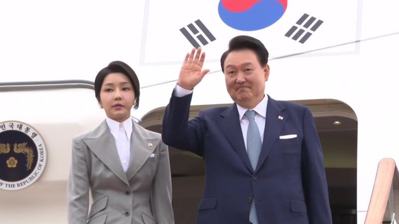 윤, <b>필리핀</b>·<b>싱가포르</b>·<b>라오스</b> 순방...5박 6일 일정