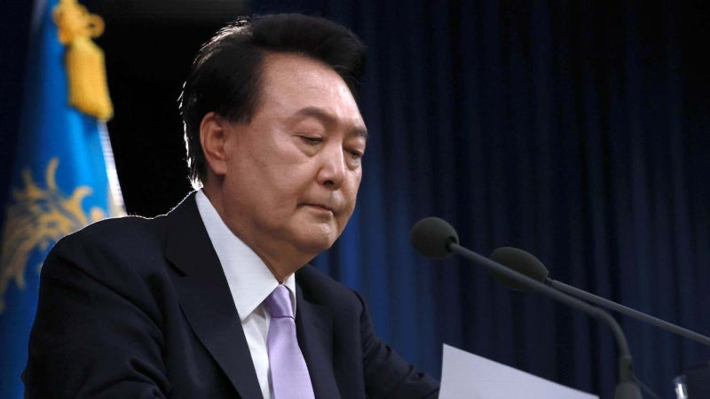 공조본, '내란 혐의' 윤석열 <b>대통령 체포영장 청구</b>