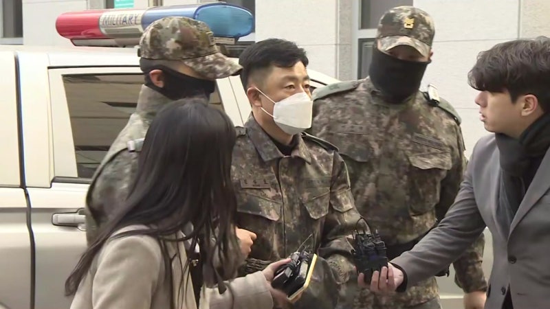 검찰, '선관위 병력 투입' <b>문상호 정보사령관 구속기소</b>