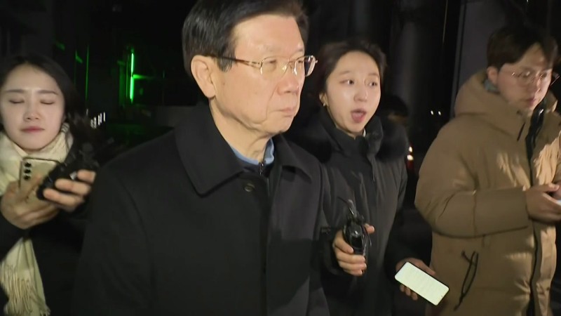 <b>박종준</b> 전 <b>경호처장</b>, 긴급<b>체포</b> 없이 귀가