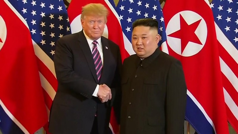 <b>트럼프</b> "김정은과 관계 재구축"...'<b>북한</b>은 <b>핵 보유국</b>' 또 언급