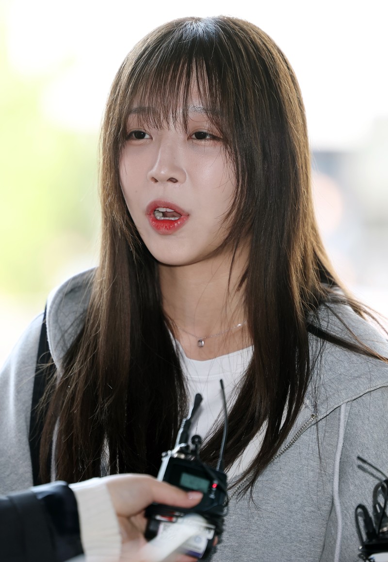 "또 피해자 나오지 않길" <b>쯔양</b>, 가세연 <b>김세의 고소</b> 관련 경찰 출석