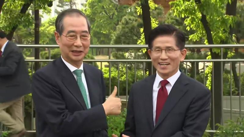 <b>김문수</b>-<b>한덕수</b>, 2차 회동 종료...'<b>단일화</b>' 또 결렬