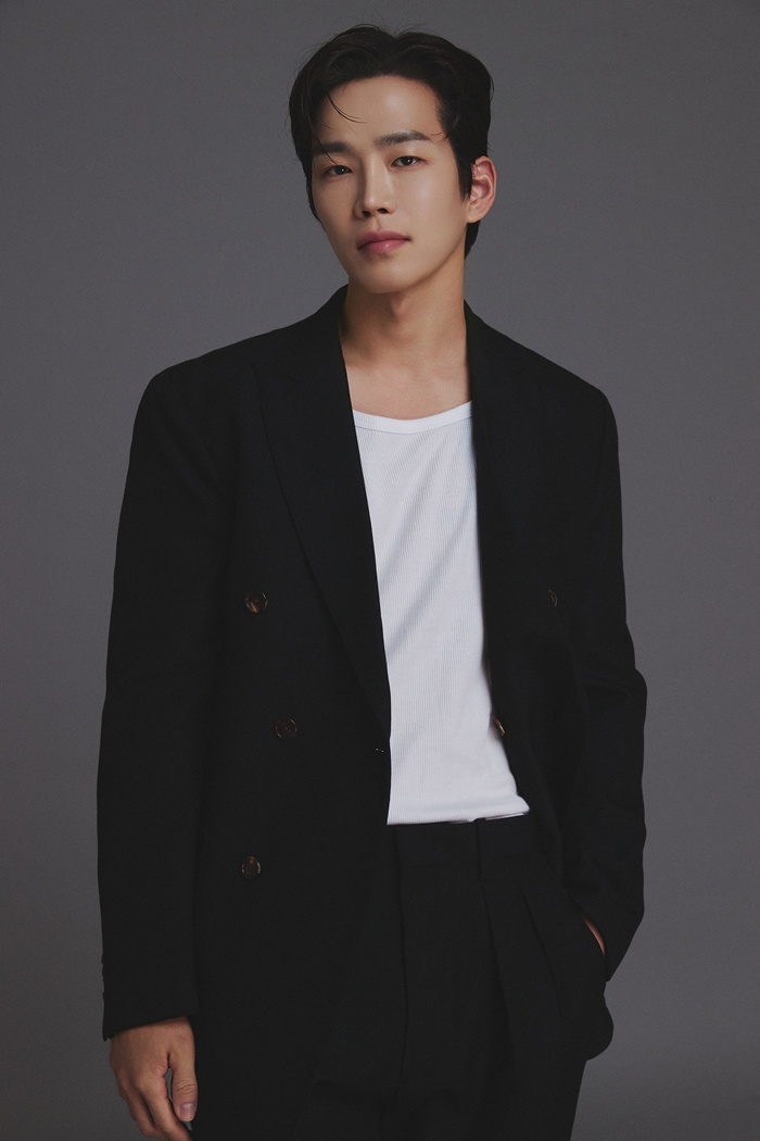 '미녀와 순정남' <b>고윤</b>, <b>엔에스이엔엠</b>行…고현정·김강우와 한솥밥
