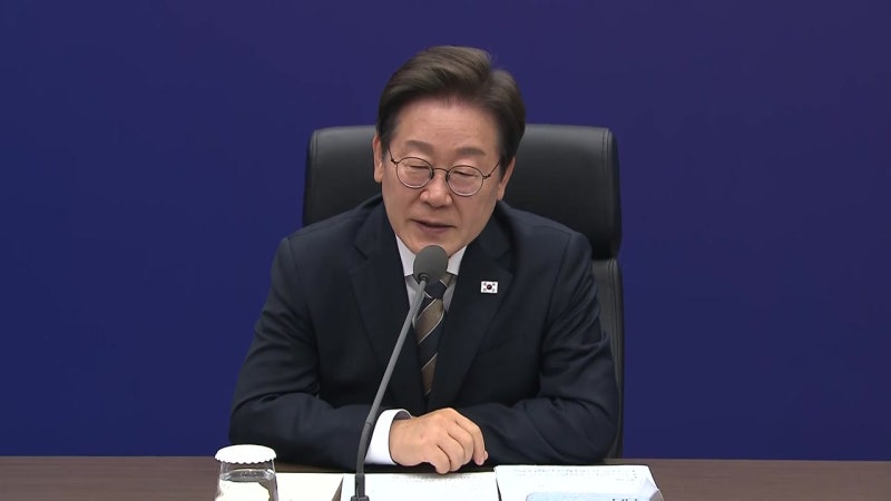 이 대통령, 첫 지방 일정..."경부고속도로처럼 <b>AI</b> 대전환 성공 이끌 것"