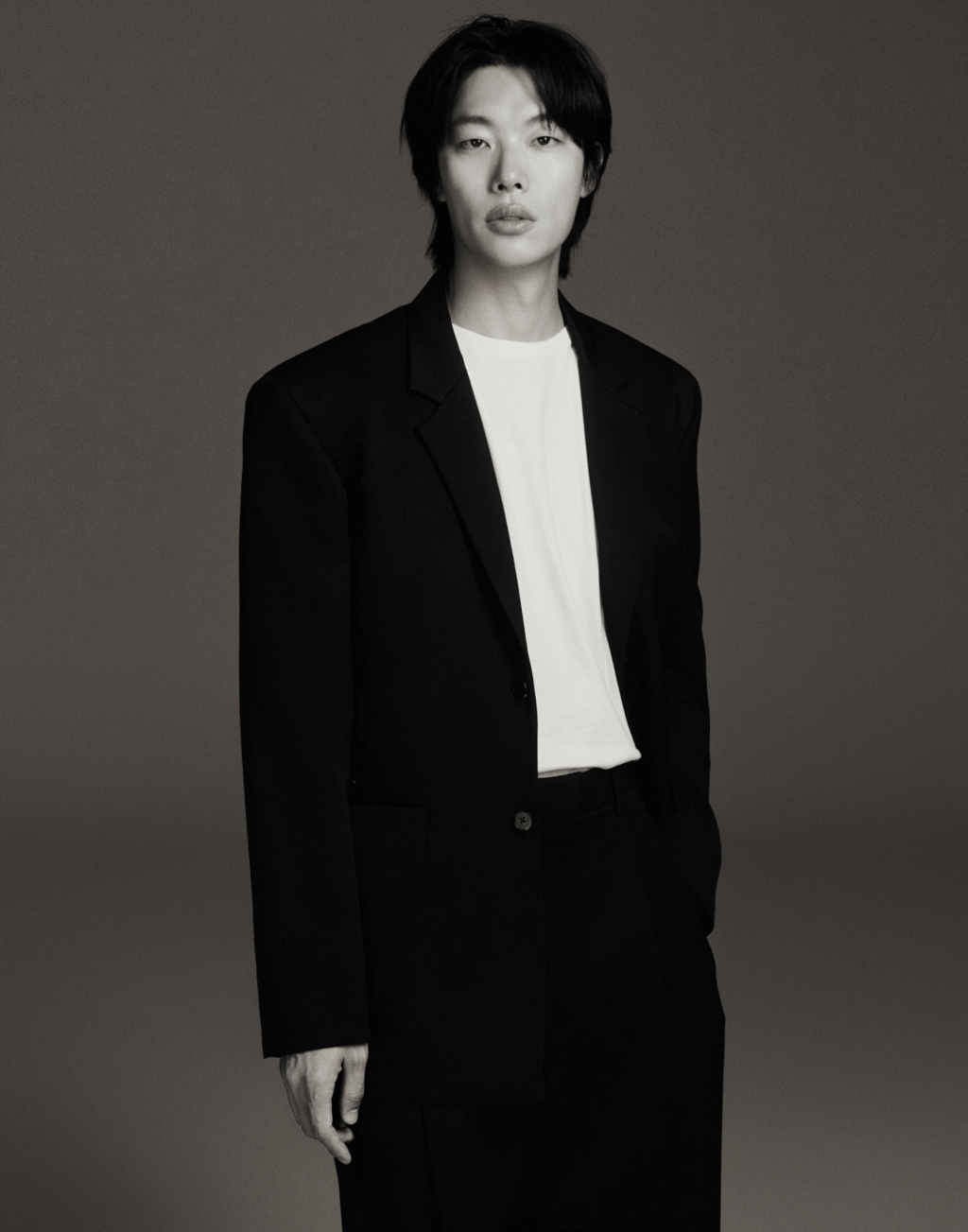 <b>류준열</b>, <b>UAA 전속계약</b>…송혜교·장기용과 한솥밥