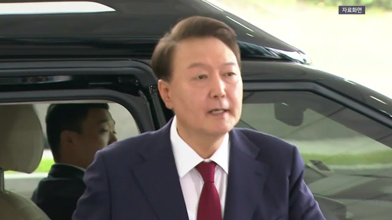 내일 윤 전 대통령 조사...오늘 <b>이주호</b>·<b>박종준 소환</b>