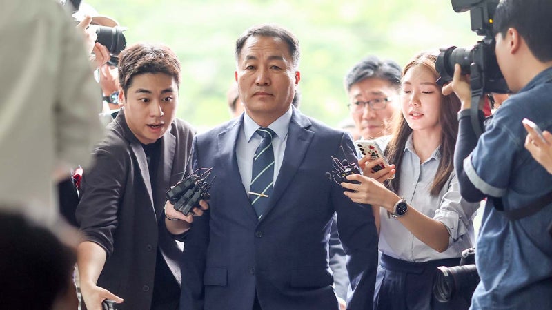 '<b>VIP 격노설</b>' 김계환 전 사령관 <b>특검</b> 소환...피의자 <b>조사</b>