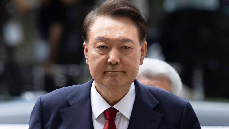 내란 특검, 추가 조사 없이 윤 전 대통령 <b>구속기소</b>