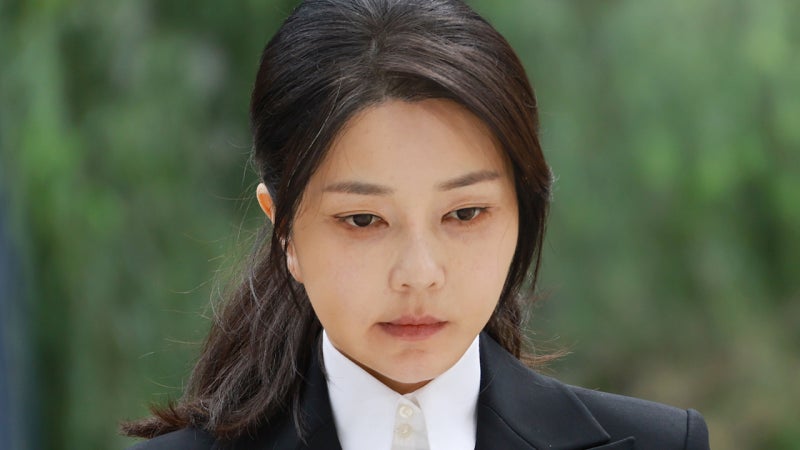[속보] <b>특검</b> "<b>김건희 여사</b> 영상녹화 없이 <b>조사</b> 중"