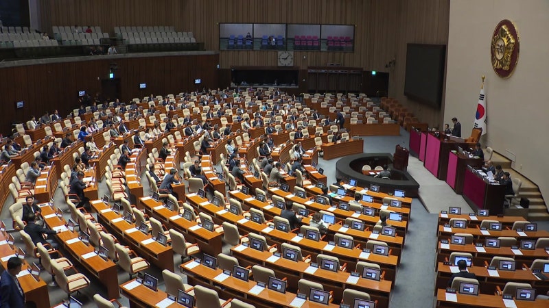 '노란봉투법' 필리버스터 대치...<b>결선</b> 주자 토론회