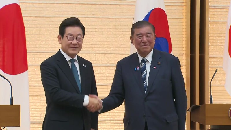 두 달 만에 또 정상회담...'<b>한일</b> <b>협력</b>' 한목소리