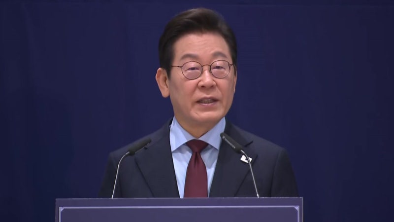 [현장영상+] 이 대통령 "<b>한미</b>동맹 새 역사 함께"...재미교포 만찬