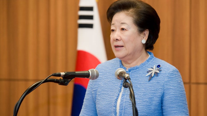 [속보] <b>특검</b> "<b>한학자</b> 측, 건강상 사유로 15일 <b>불출석</b> 의사"
