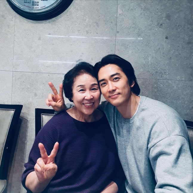 <b>송승헌</b> "다시 엄마 품에 안길 날, 기다릴게요"…절절한 편지