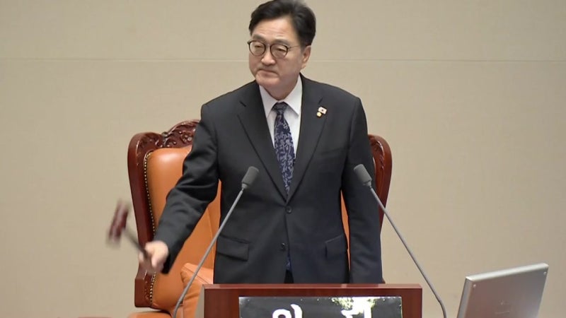 <b>쟁점</b> 법안 본회의 상정...4박 5일 <b>필리버스터</b> 정국