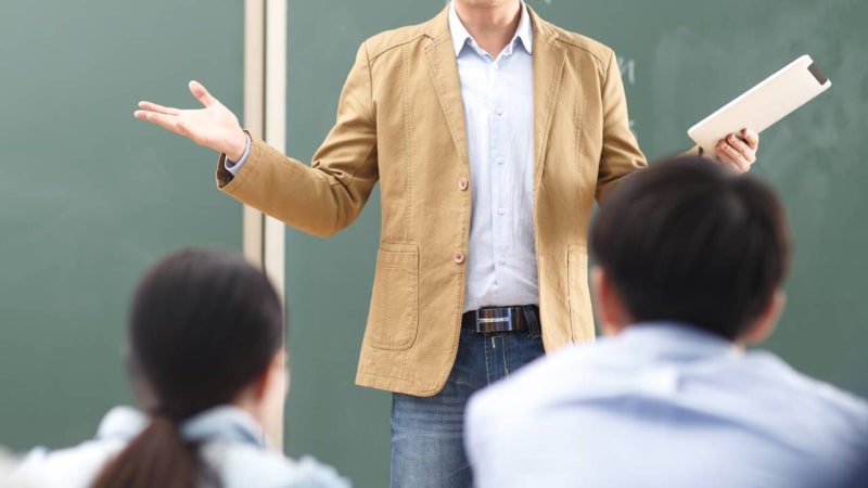 <b>이의 제기</b>하자 전체 학생에 '<b>성적</b> 공개'...대학 강사, 인권위 경고