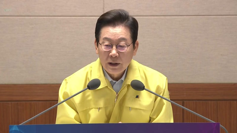 이 대통령, 병원 현장 간담회..."공공<b>의료</b> 확충"