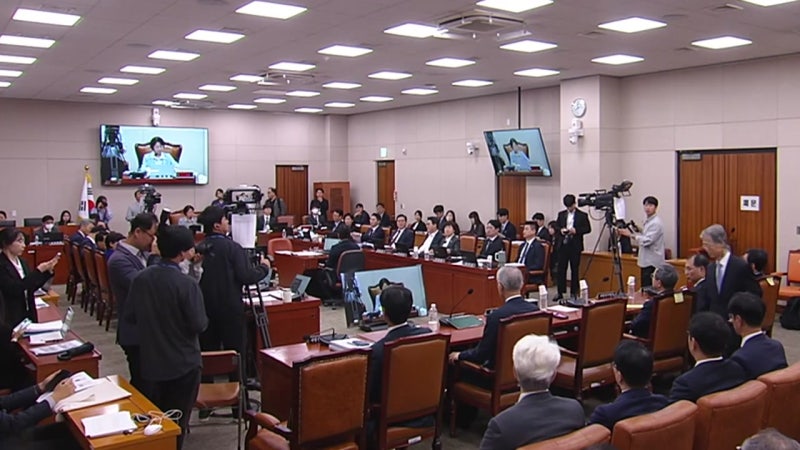 <b>국정감사</b> 이틀째...'전산망 마비·<b>이진숙</b> 사태' 집중
