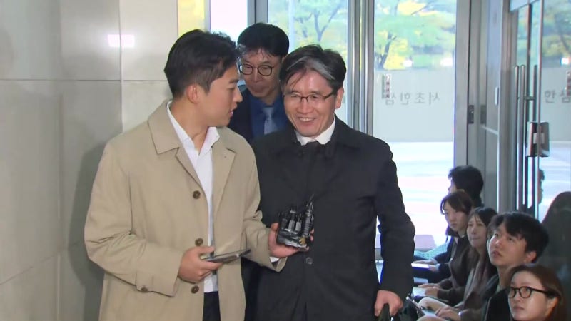 <b>오동운 공수처장</b> 채 상병 <b>특검 출석</b>..."정상적 수사"