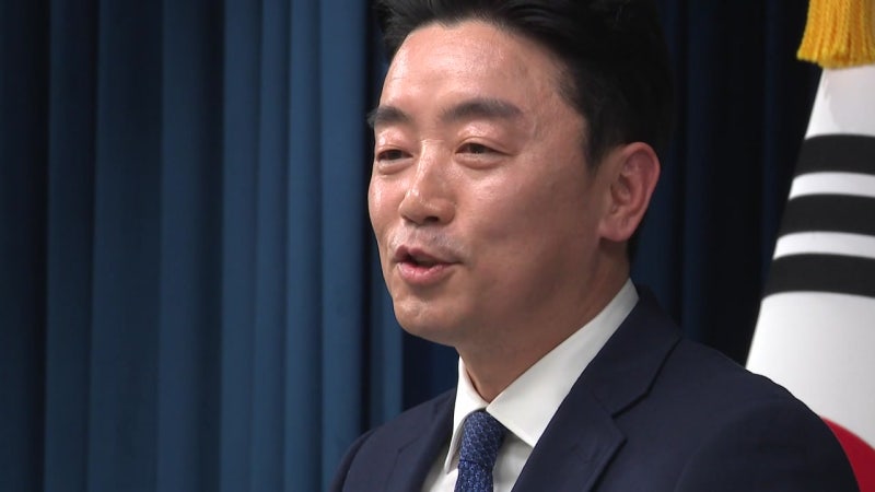 <b>대통령</b>실 "여당 사법 개혁안에서 <b>재판중지법</b> 제외 요청"