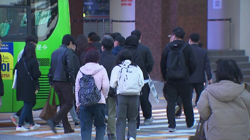 [날씨] 반짝 추위 풀려, 큰 <b>일교차 주의</b>...<b>수능</b>일 '입시 한파' 없어