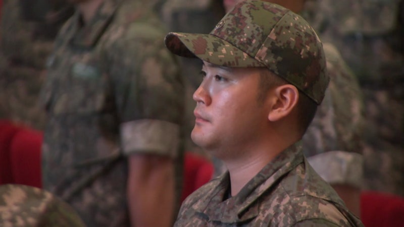 <b>이재용 장남</b>, <b>해군 장교 임관</b>식서 기수 대표로 지휘