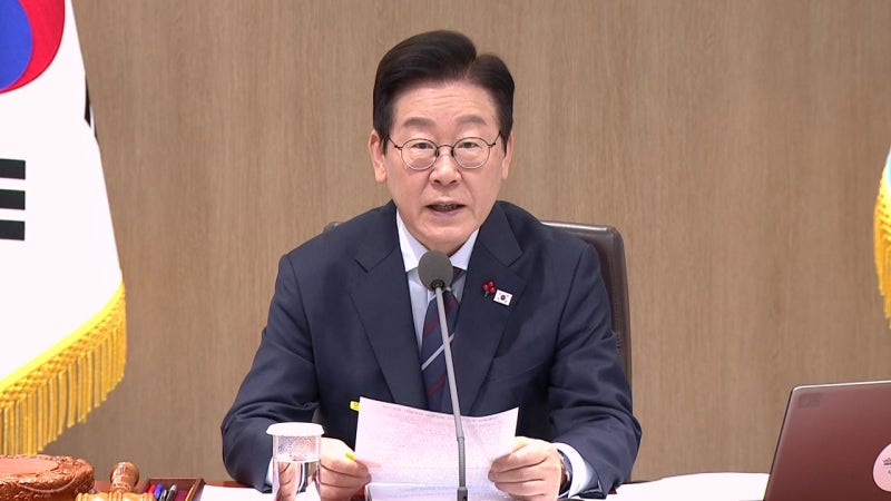 이 대통령, 비상계엄 겨냥 "<b>나치 전범</b> 처리하듯 영원히 <b>처벌</b>"