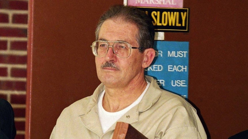 소련에 미국 정보 팔아넘긴 CIA 배신자, 결국 감옥서 사망