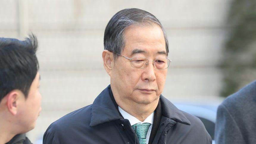 한덕수 씨, 내란 혐의 1심에서 징역 23년 선고! 법정 구속까지