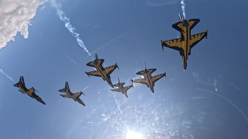 "블랙이글스 급유 OK"...일본, 왜 마음 바꿨나?