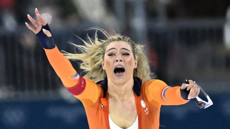 "지퍼 내린 레이르담 세리모니, 15억원 가치"...나이키 '활짝'