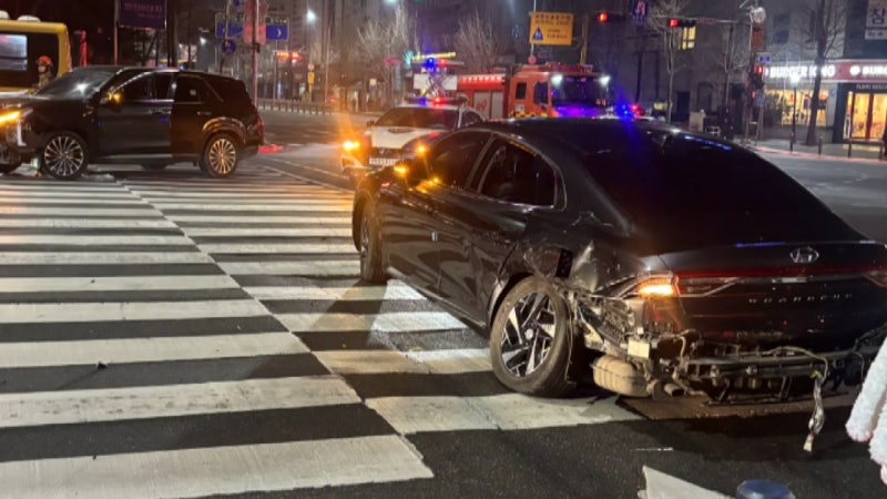 [단독] 김인호 음주 사고 현장 아수라장...보행자 덮칠 뻔