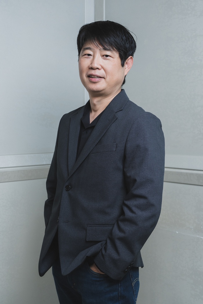 [Y터뷰] '와일드 씽' 감독 "강동원 캐스팅 후 헤드스핀 추가…대충 하는...