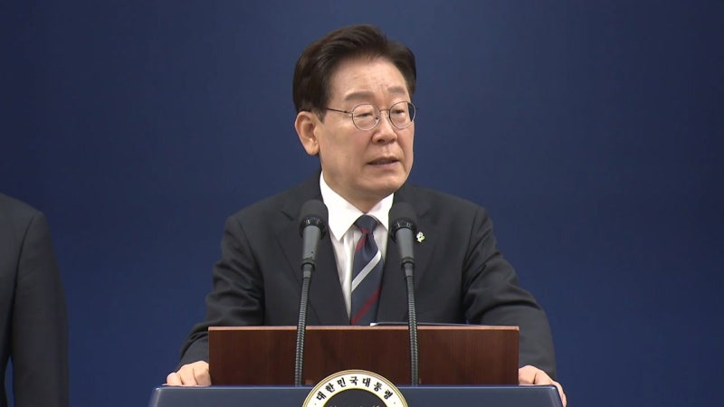 [현장영상+] "원수 싸우듯 <b>하지</b> 마십시오" 당내 갈등 언급한 이 대통령