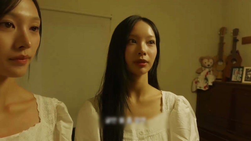 인기 걸그룹 "무섭노" 논란...사람들은 뭐에 더 불편했나