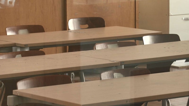"교사가 학생에게 5·18 설명했는데 좌파사상 주입 항의"