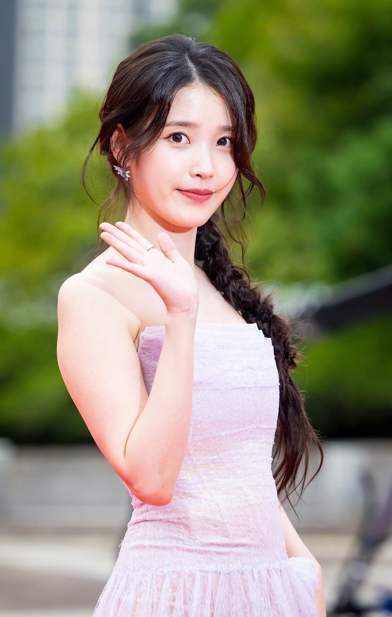 아이유, 악플러 잡는다…美 법원에 신원조회 요청