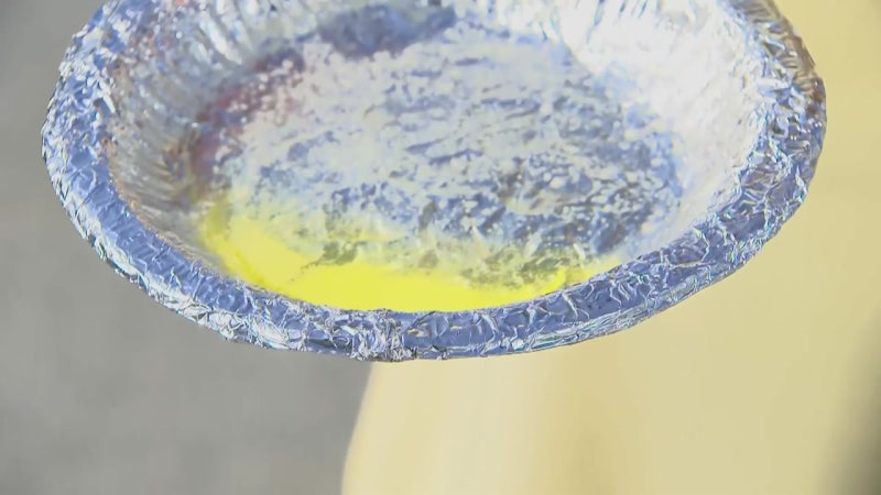 불 없이 버터가 '사르르'...검은 옷은 10℃ 이상 '후끈'