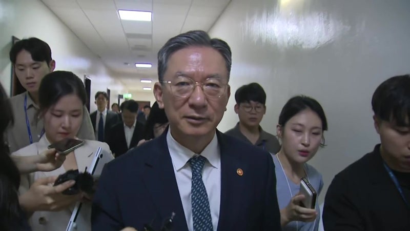 <b>정성호</b> 법무부 <b>장관</b>, 오늘 오후 <b>사직서</b> 제출