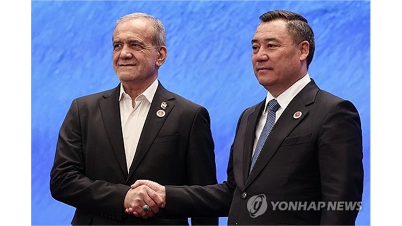<b>이란</b>, <b>종전 MOU</b> 복귀 촉구...트럼프는 "강력 타격" 거듭 엄포