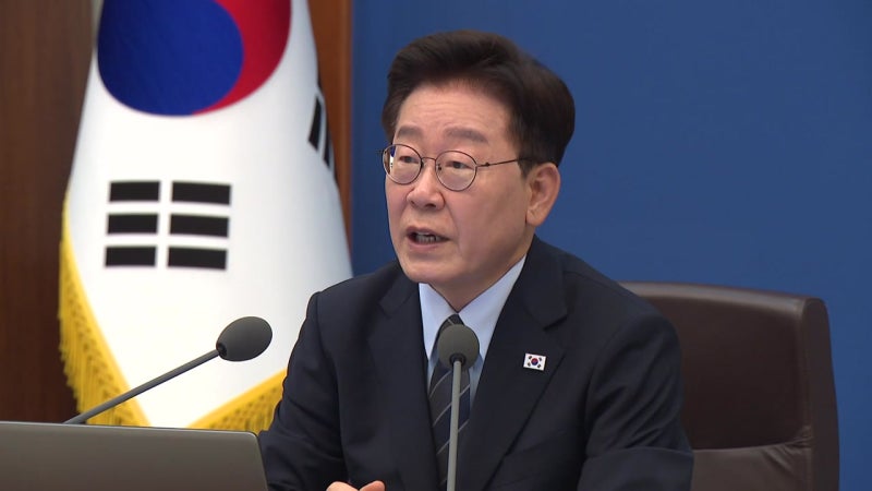 이 대통령, 사표 즉각 수리...배경과 향후 정책 향방은?