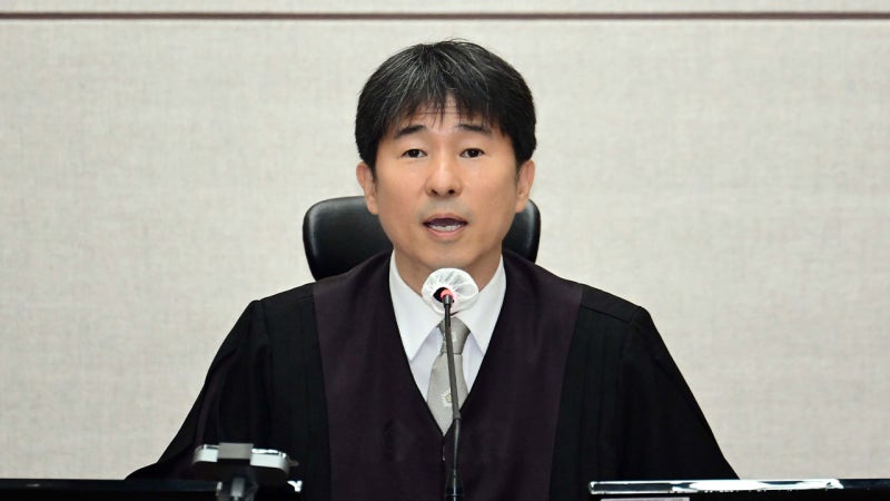 <b>공수처</b>, '술 접대 의혹' <b>지귀연 기소</b>...뇌물 수수 혐의 불<b>기소</b>