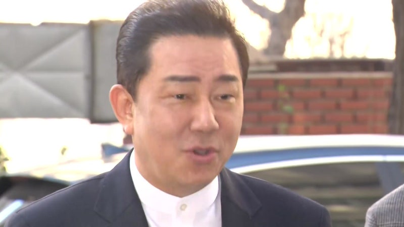 '<b>뇌물</b>·채용특혜' <b>김병기</b> 구속영장 신청...<b>수사</b> 착수 1년 만