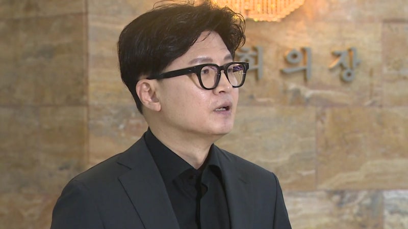 <b>한동훈</b>, '브로커' <b>녹취록</b> 또 공개...<b>최재성</b> '우연한 대화' 해명 반박