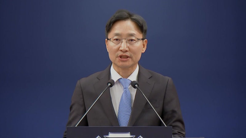 신임 대통령 <b>비서실장</b>에 임광현 국세청장 [현장영상+]