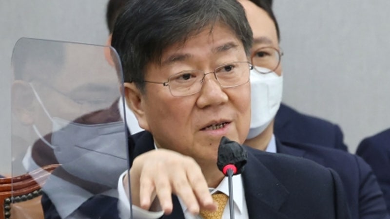 [속보] 특검, '관저 이전 예산 전용' <b>김대기 징역</b> 4년 <b>구형</b>